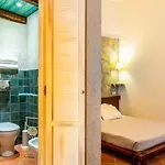Pia Bed & Breakfast 3*